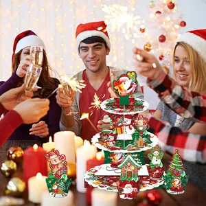 Soporte para cupcakes de 3 niveles en cartón con diseños de Papá Noel y renos