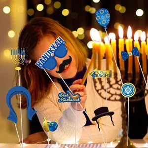 Kit accessoires photo Hanoucca avec lunettes bleues, toupie dreidel et décor Menora