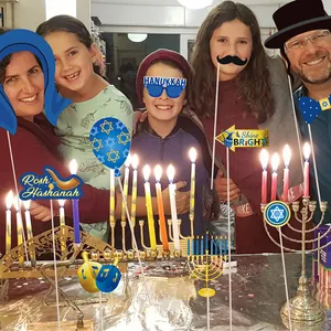 Kit d'accessoires photo de Hanoucca avec Menorah et décorations de l'Étoile de David
