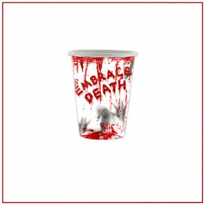 Halloween Pappbecher mit Blutspritzern und Embrace Death Schriftzug für Gruselpartys 9oz