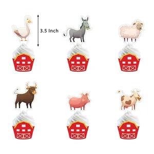 Détail de décorations de cupcakes animaux de la ferme avec une étiquette de taille 3,5 pouces