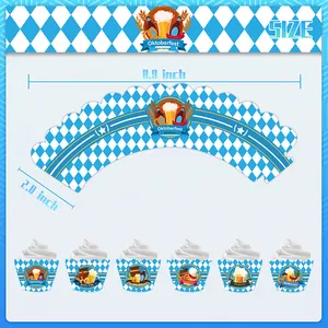 Set de envoltorios para cupcakes Oktoberfest con patrones de cuadros blancos y azules
