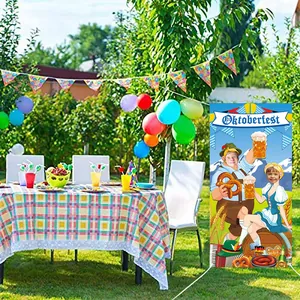 Bannière photo Oktoberfest avec découpes de visage pour fête et décorations de jardin