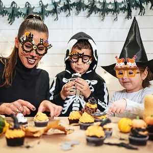 Set di occhiali da festa di Halloween con motivi di zucca e pipistrello per decorazioni