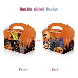 Detalle de cajas de regalo naranjas de Halloween con diseños de espantapájaros y calabazas