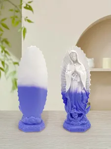 Dettaglio fronte e retro della statua della Madonna di Guadalupe in resina sfumata viola