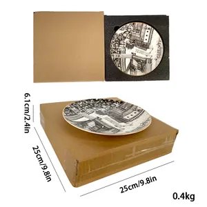 Dettaglio piatto in ceramica da 8 pollici con motivo architettonico e confezione regalo