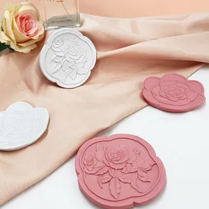 Vassoio per gioielli in resina irregolare con rose a rilievo per decorazione