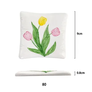 Vassoio per gioielli quadrato in resina con rilievo di tulipani per decorazione
