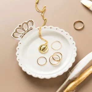 Nordic Ceramic Crown Shape Jewelry Dish Gold Rim Decorative Trinket Bowl For Ring Earring Necklace Storage Home Decor Gift
