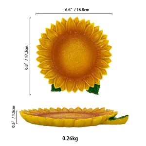 Macro-opname van zonnebloem sieradentray met afmetingen en harsstructuur specificaties
