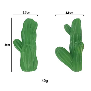 Dettagli misure per ganci a forma di cactus in resina verde, altezza 8cm e larghezza 3,5cm