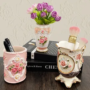 Portapenne in Rilievo con Rosa Retro Europeo Barattolo per Pennelli Trucco in Resina Vintage Pastorale Francese Organizzatore