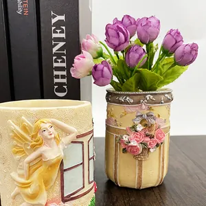 Portapennelli vintage in resina con rilievo di fata e rose in stile europeo