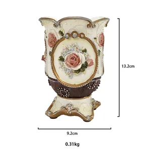 Portapennelli vintage europeo in resina con rose, decoro da scrivania, altezza 13,2cm