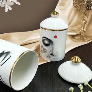 Pot de rangement moderne en céramique blanche avec visage artistique et touches dorées