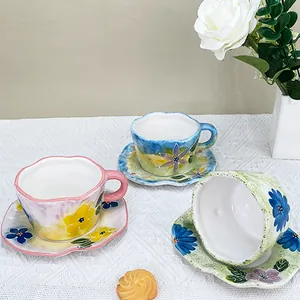 Tasse à Café Et Soucoupe En Céramique Peinte À La Main Motif Floral Bord Ondulé Irrégulier Style Japonais Pour Bureau Maison