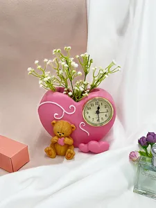 Organizador de escritorio rosa en forma de corazón con osito, reloj integrado y florero