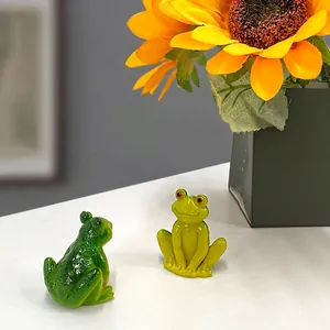 Nordic resin frog figurines for home decor set of two green creative garden sculptures