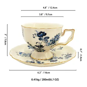 Dimensioni dettagliate di una tazza da tè vintage in ceramica floreale con bordo dorato