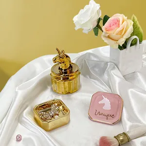 Portagioie in Ceramica Placcata Oro a Forma di Unicorno Barattolo Decorativo per Anelli Orecchini Regalo di Compleanno per Donna