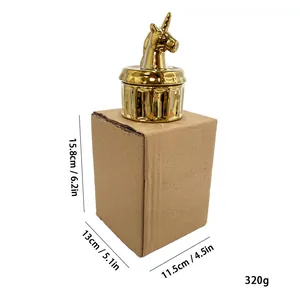 Dettaglio del porta gioielli in ceramica con unicorno dorato e misure del prodotto