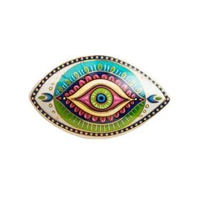Adorno de mesa de cerámica ojo turco con bordes dorados y detalles de esmalte colorido