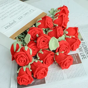 Rose au Crochet Faite à la Main en Fil Élégante Forme de Verre à Vin Tige de Fleur Artificielle Tricotée pour Décoration Maison Cadeau de Saint Valentin Mariage