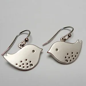 Minimalist Alloy Copper Bird Pendant Hook Earrings Gold Silver Electroplated Cute Forest Animal Drop Earrings For Women Jewelry