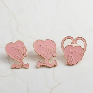 Lot de broches mignonnes en émail rose en forme de cœur avec bordure dorée