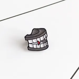 Creative Cartoon Enamel Tooth Brooch Alloy Drip Oil Vampire Teeth Lapel Pin Funny Badge For Halloween Party Accessories