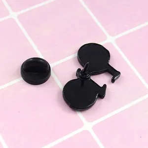 Mini schwarze Emaille Fahrrad Brosche Abzeichen mit Gummikupplung für die Jacke