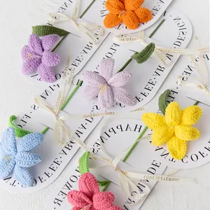 Handgefertigte Häkel-Tulpe Strickgarn Künstlicher Blumenstrauß Mit Grußkarte Schleife Für Muttertag Geschenk Haus Dekoration