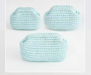 Set di tre borse portaoggetti in cotone intrecciato bianco e azzurro fatte a mano a mano