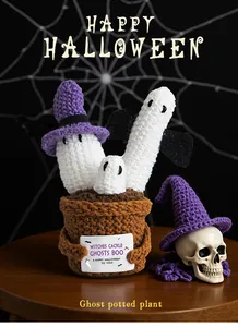 Dettaglio di un fantasma di Halloween all'uncinetto fatto a mano in vaso con cappello