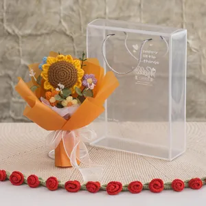 Ramo de girasoles hecho a mano a ganchillo en envoltorio naranja con bolsa de regalo