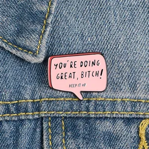 Spilla in Smalto Creativa a Fumetto Rosa Con Citazione Motivazionale Distintivo in Metallo per Giacca di Jeans Accessori Zaino