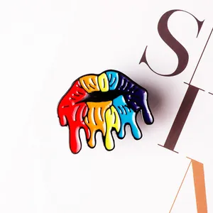 Kreative Pop-Art Regenbogen-Lippen Emaille Brosche mit buntem Tropfeneffekt-Design