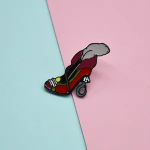 Creative High Heel Shoe Enamel Brooch With White Feather Hook Pin For Women Bags Clothes Decoration Alloy Jewelry Pin