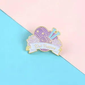 Broche Clou en Émail Thème Tricot Knit Happens Pelote de Laine Rose Alliage Badge Pour Chandails Sacs à Dos Bijoux Femme