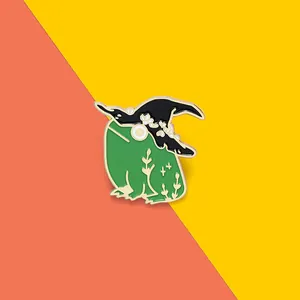 Cute Cartoon Green Frog Enamel Pin With Black Witch Hat Alloy Brooch Badge For Clothing Backpack Accessories Gift