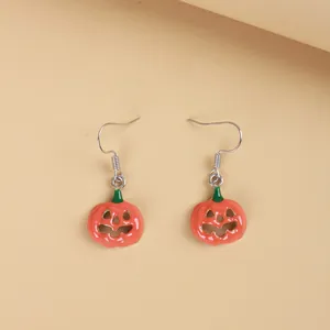 Schattige Halloween pompoen oorbellen met oranje jack-o'-lantern hanger en haken