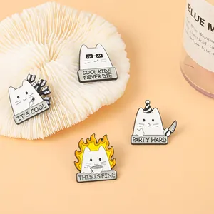 Lot de pins en émail chats drôles avec lunettes de soleil et designs inspirés de mèmes