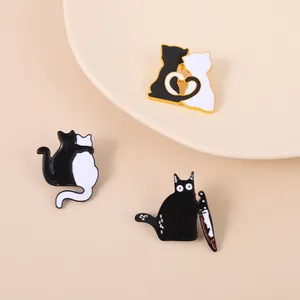 Set de broches émaillées avec chats noir et blanc mignons et chat noir humoristique
