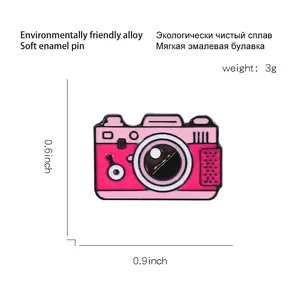 Retro camera enamel brooch pin in pink and rose alloy for outdoor travel outfits