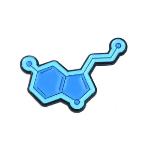 Abalorio de PVC para zapatos con forma de molécula química azul y estructura 3D detallada