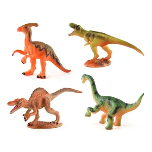 Set di 4 modelli realistici di mini dinosauri inclusi T-Rex e Brachiosaurus su sfondo bianco