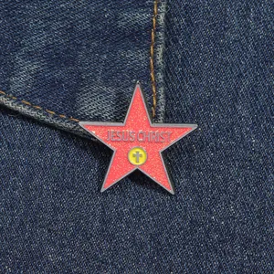 Religious Red Glitter Star Brooch With Jesus Christ Cross Enamel Pin Zinc Alloy Christian Badge Jewelry For Men Women
