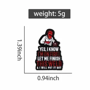 Détail du pin's de soudeur en émail avec dimensions 1,39x0,94 pouces et un poids de 5g