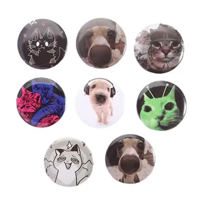 Set mit 8 kreativen Zeichentrick-Katzen- und Hunde-Anstecknadeln für Kleidungdekor